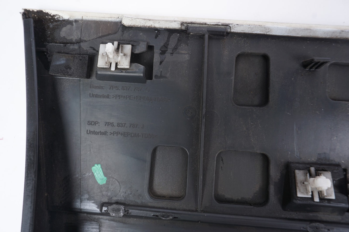 11 - 18 Porsche Cayenne 958 Rear Left Driver Side Door Lower Molding OEM
