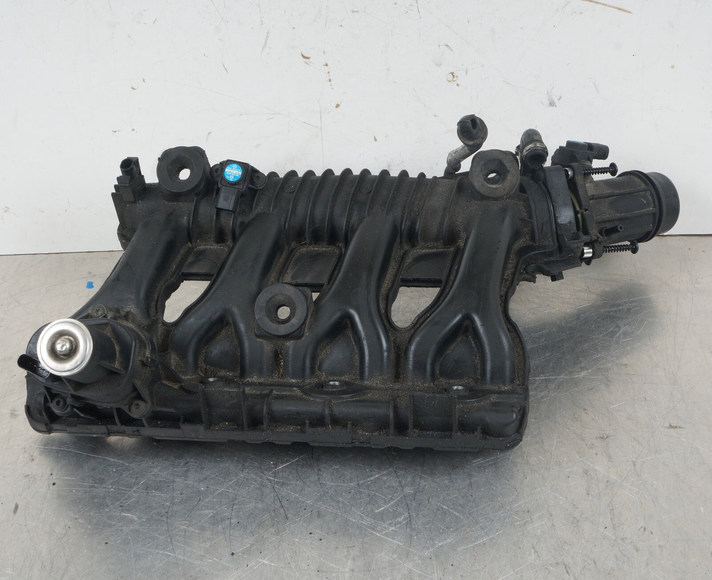 12-15 Mercedes W204 C250 Engine Air Intake Manifold w/ Throttle Body Assembly