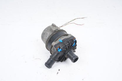 2013 - 2017 Audi A8L A8 3.0L Auxiliary Radiator Water Pump 8K0965567 OEM
