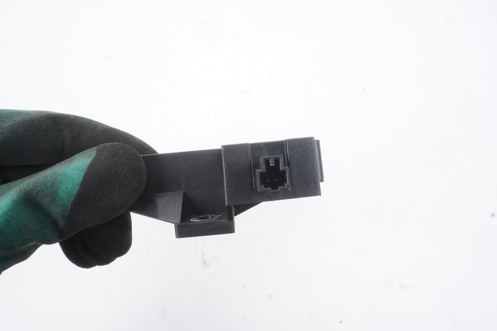 2005 - 2011 Audi A6 Quattro Keyless Entry Antenna Module OEM