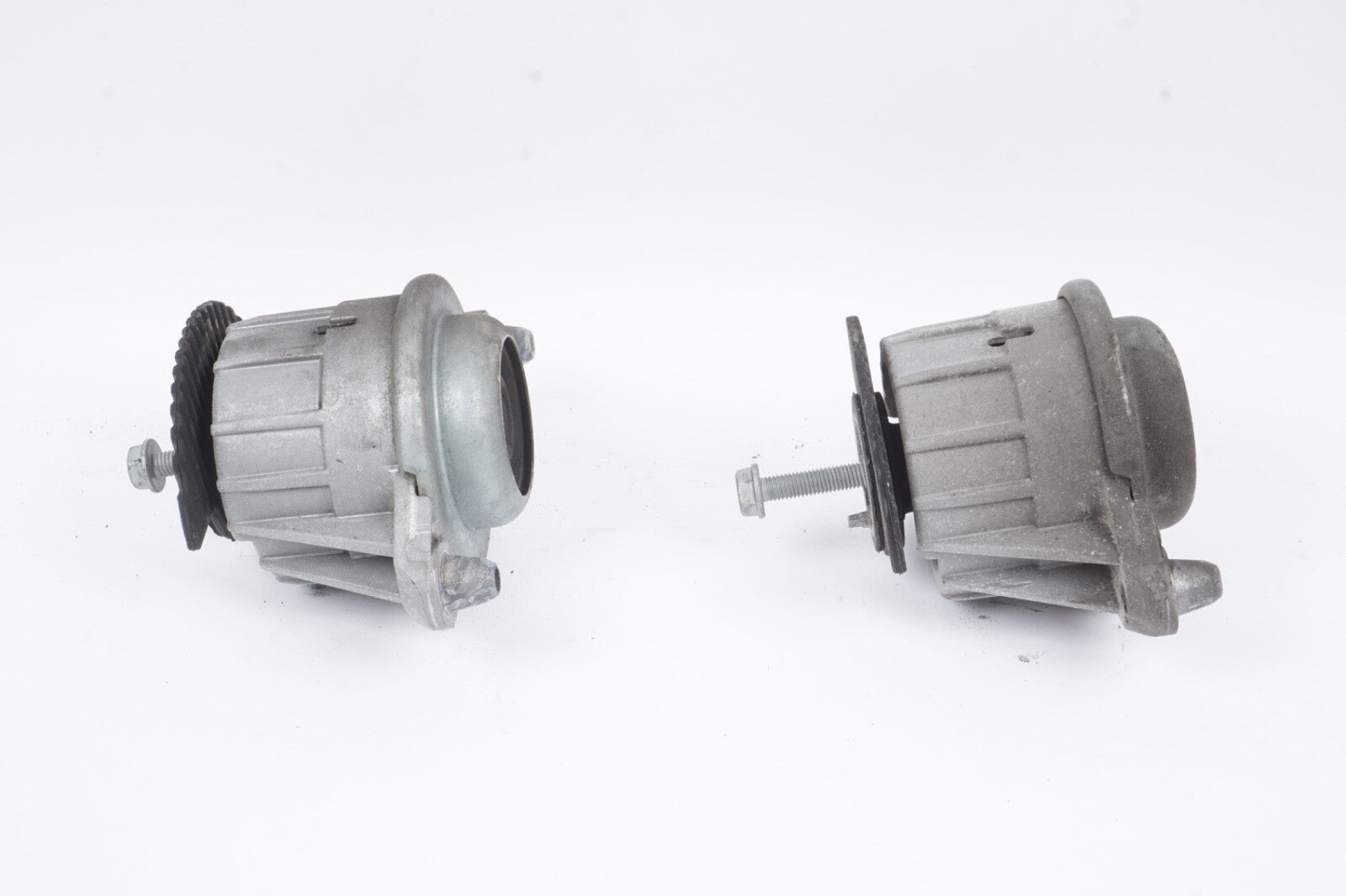2013 14 MERCEDES E350 (A207 C207 W207) 3.5L M276 LEFT & RIGHT MOTOR MOUNT SET-2