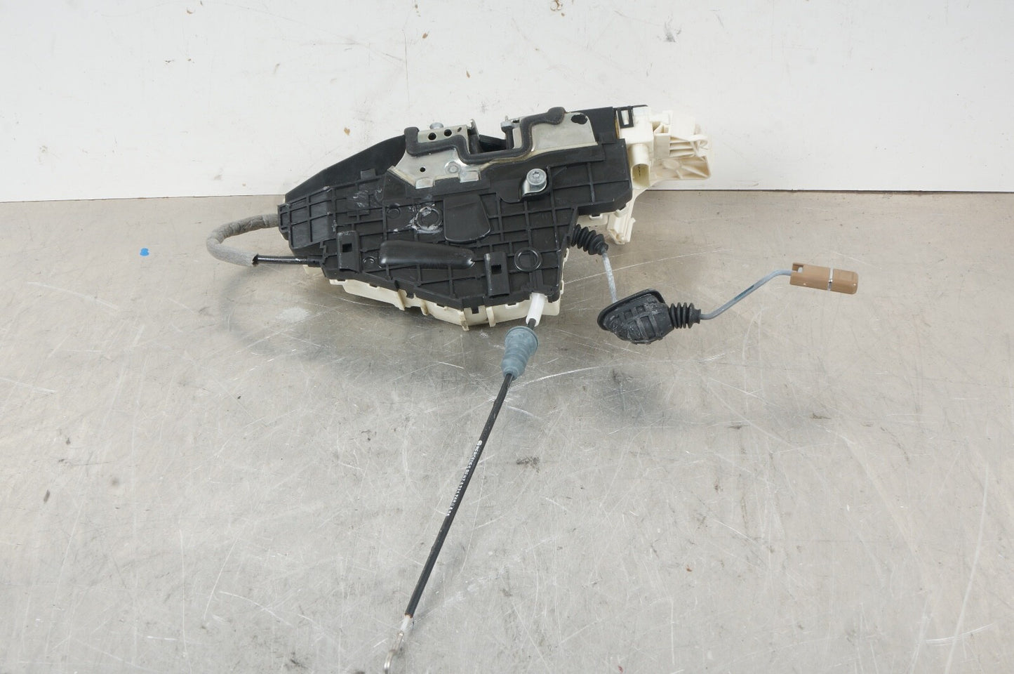 07-13 Mercedes W221 S550 S400 Front Left Door Lock Latch Actuator Keyless Go OEM