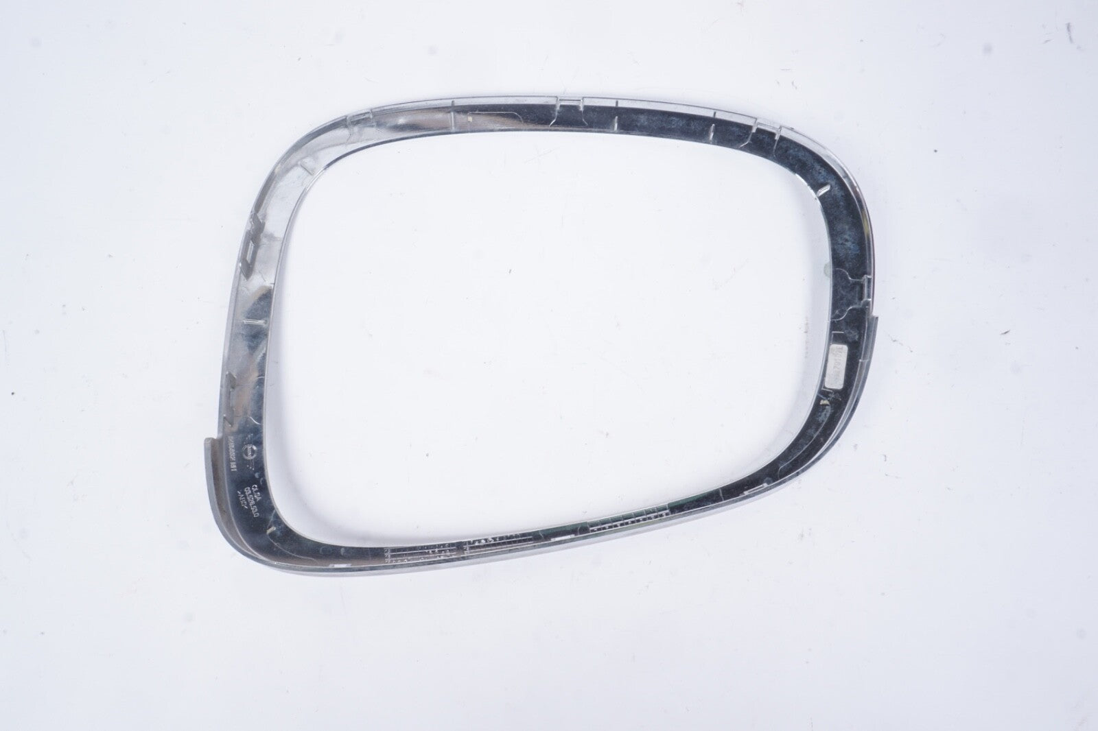 2016 MINI COOPER F55 REAR RIGHT TAIL LIGHT CHROME RING 63218495332 GENUINE