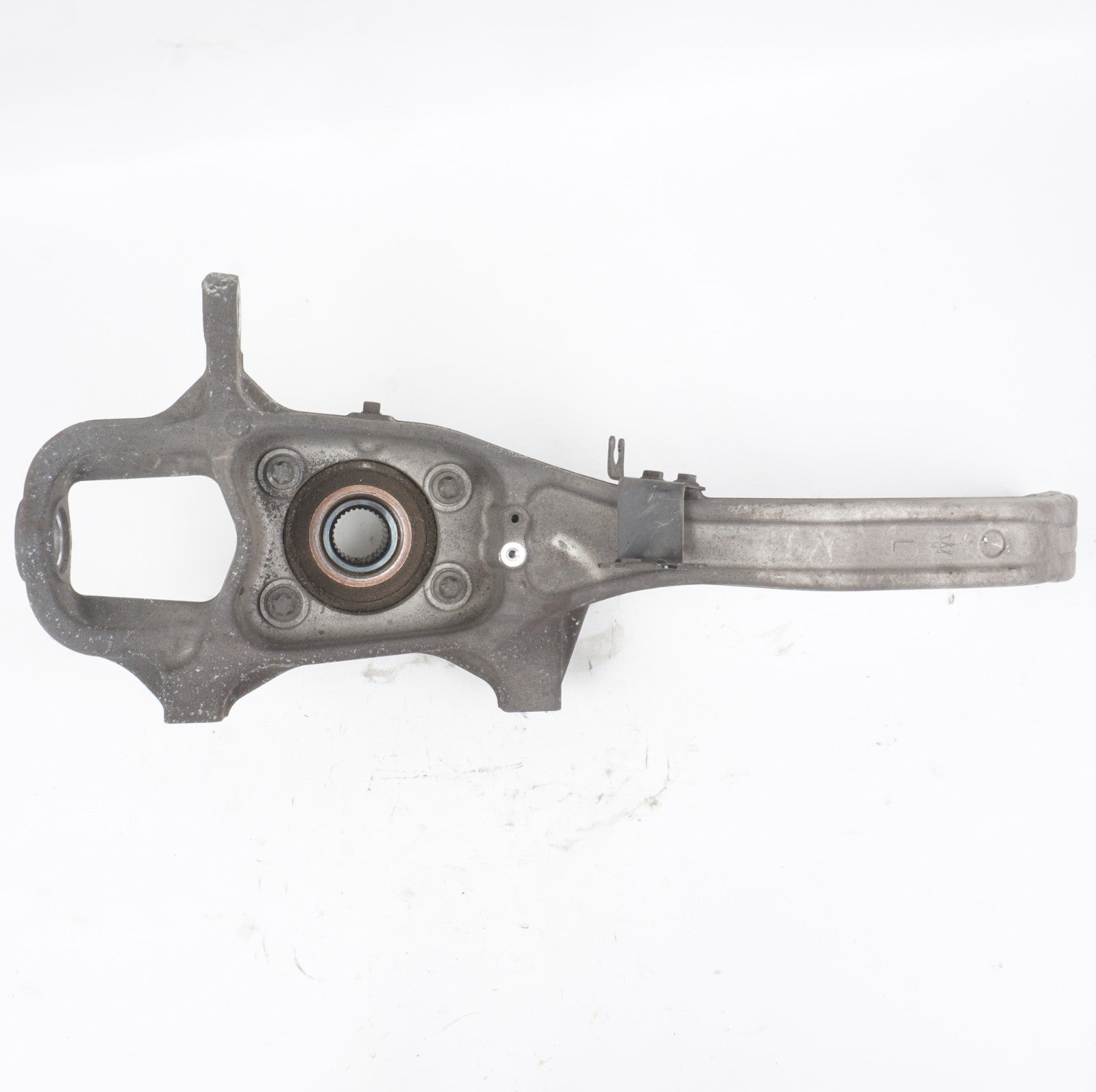 2014 - 2019 MASERATI GHIBLI Q4 Front Left Driver Side Spindle Knuckle Wheel Hub