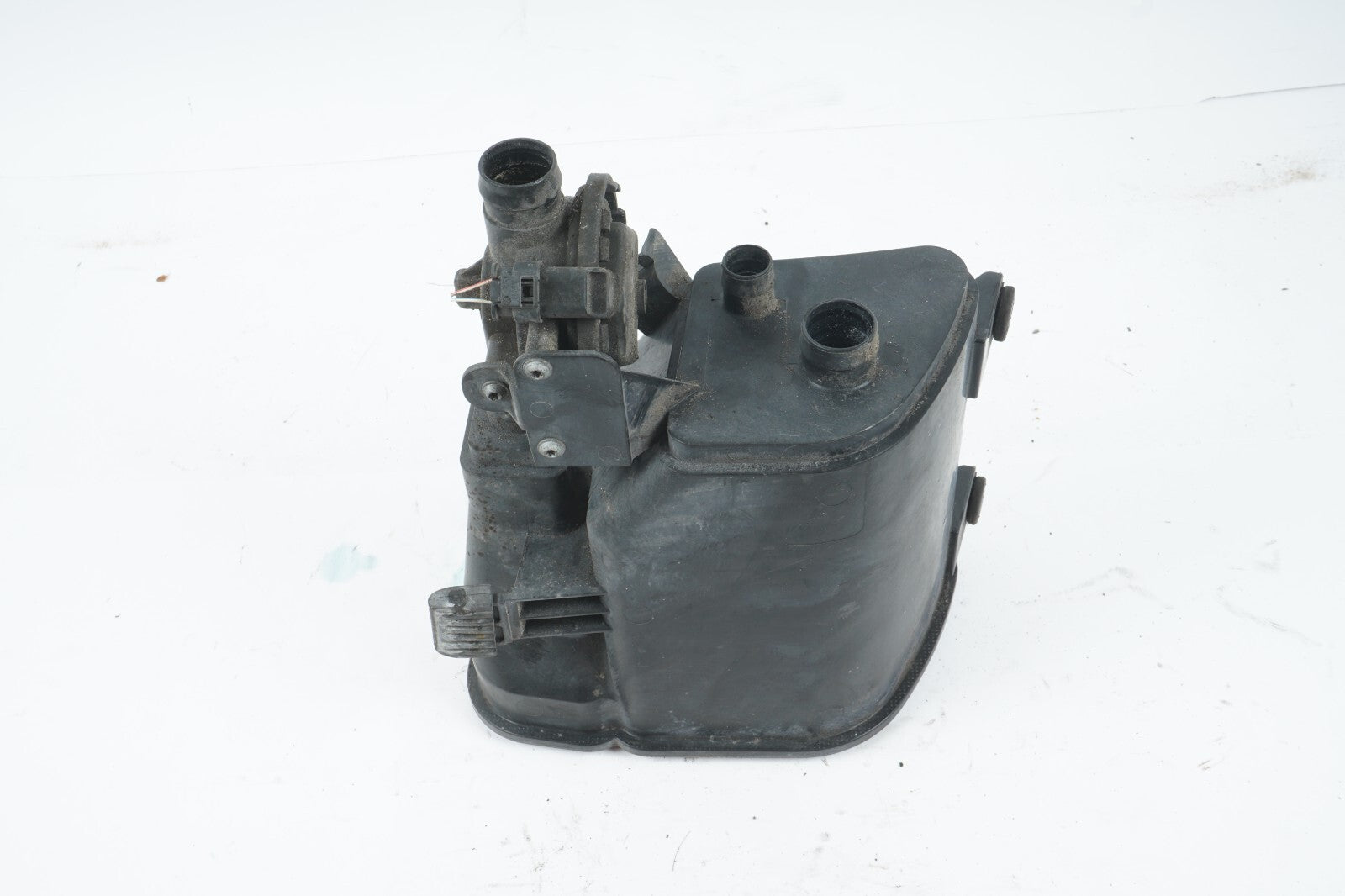 2012 - 2016 BMW 650i FUEL VAPOR EVAPORATOR CHARCOAL CANISTER 7299294 OEM