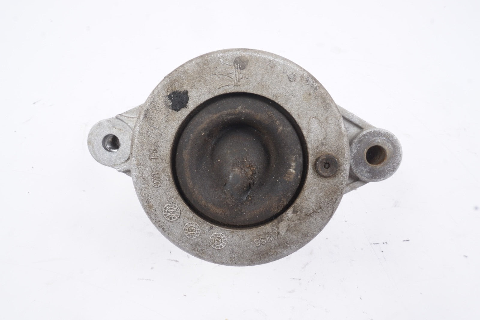 2014 - 2020 MASERATI GHIBLI 3.0L ENGINE MOTOR RIGHT SIDE MOUNT BRACKET OEM