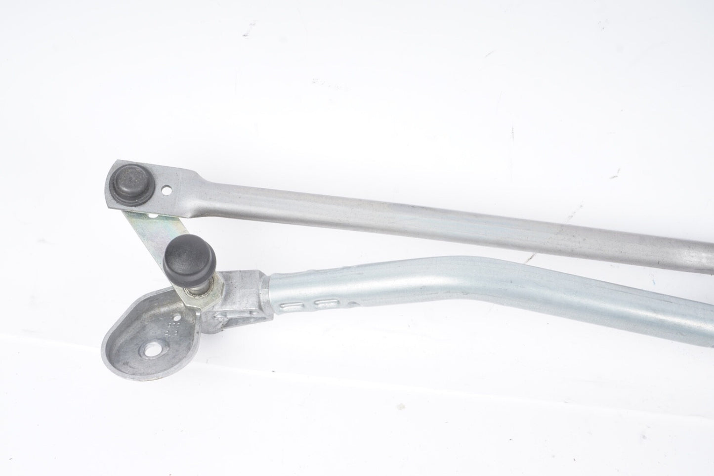08-17 Mercedes W204 C250 E350 C63 AMG Windshield Wiper Motor w/Linkage OEM