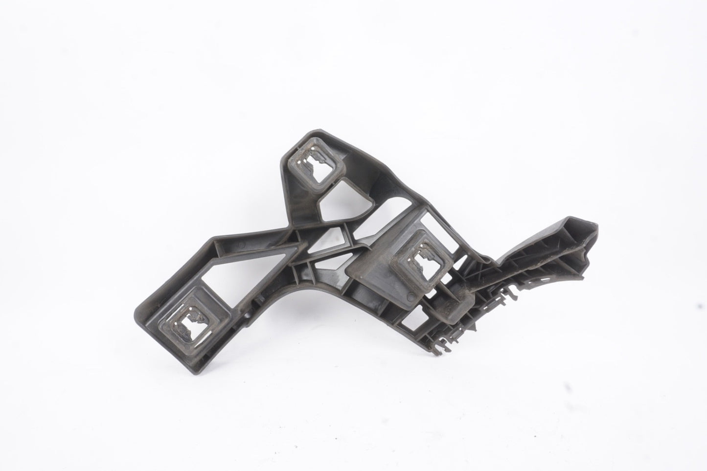 2013 - 2019 Mercedes GLS550 X166 Rear Right Bumper Mount Bracket OEM