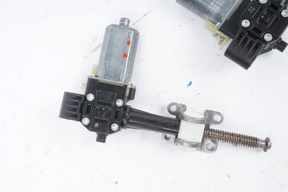 03-12 Mercedes R230 SL500 SL550 Front Seat Cushion Depth Motor Left & Right OEM