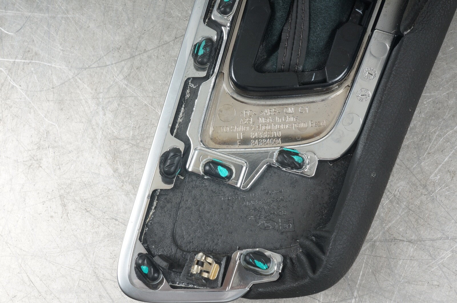 GM OEM 20-21 CT4 Console Center Console-Trim Plate 84600656
