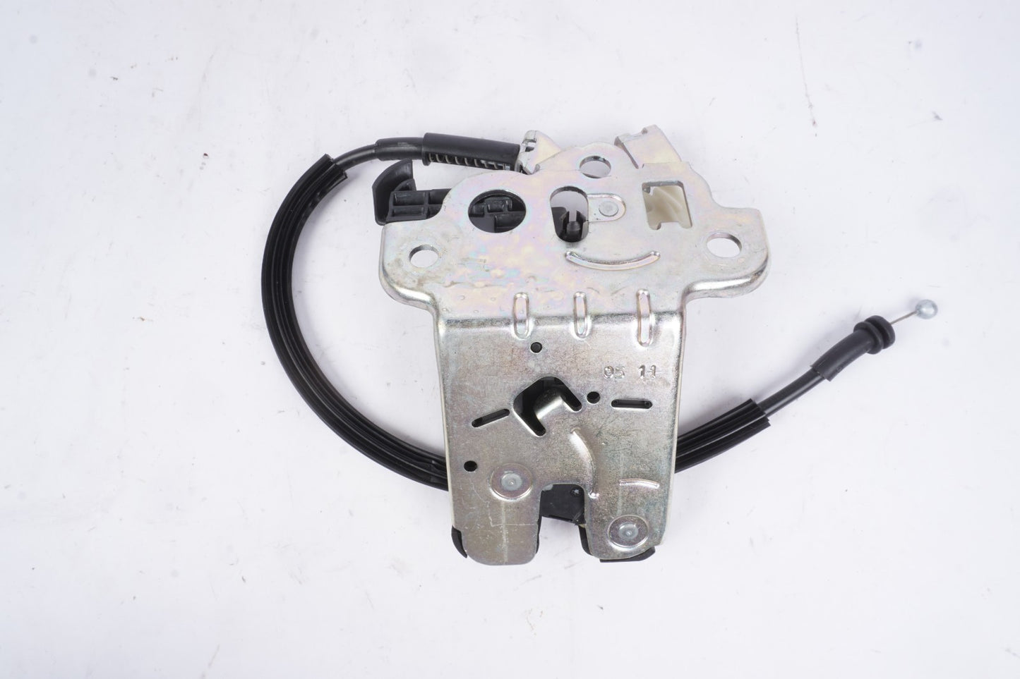 2011 - 2018 AUDI A8 QUATTRO REAR TRUNK LID TAILGATE LATCH LOCK ACTUATOR OEM