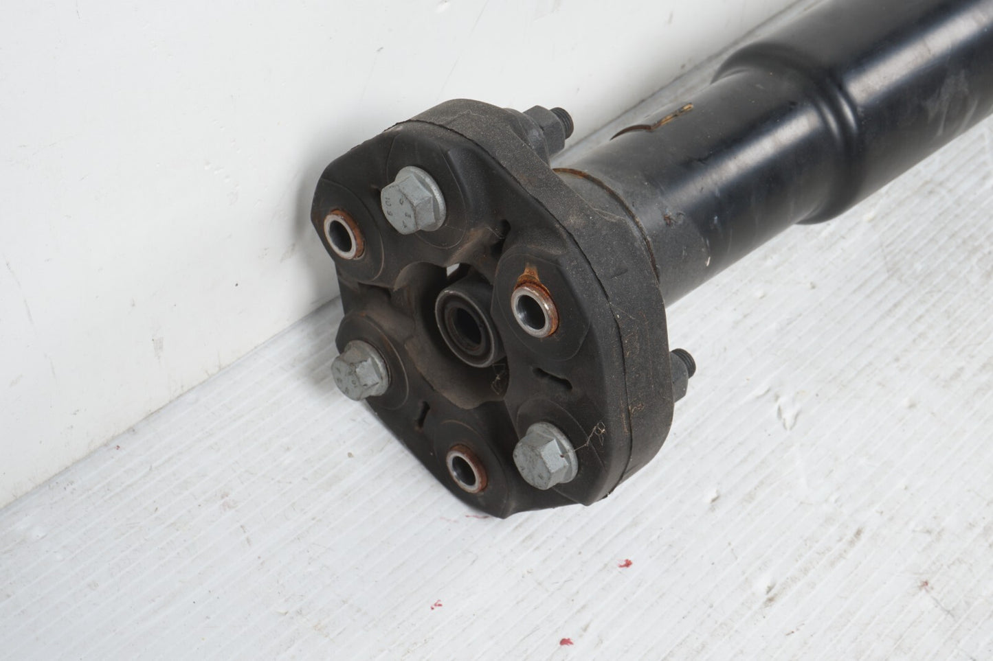 2014-2017 Maserati Ghibli 3.0L RWD Rear Driveshaft 06700085450 OEM 51K