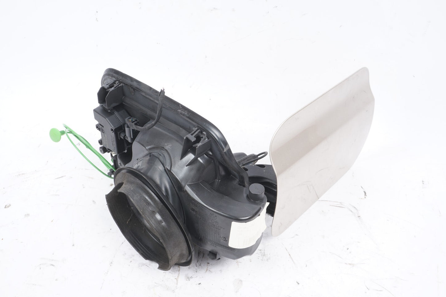 13-18 BMW 650i 640i F06 Gas Fuel Tank Door w/ Cap & Actuator OEM