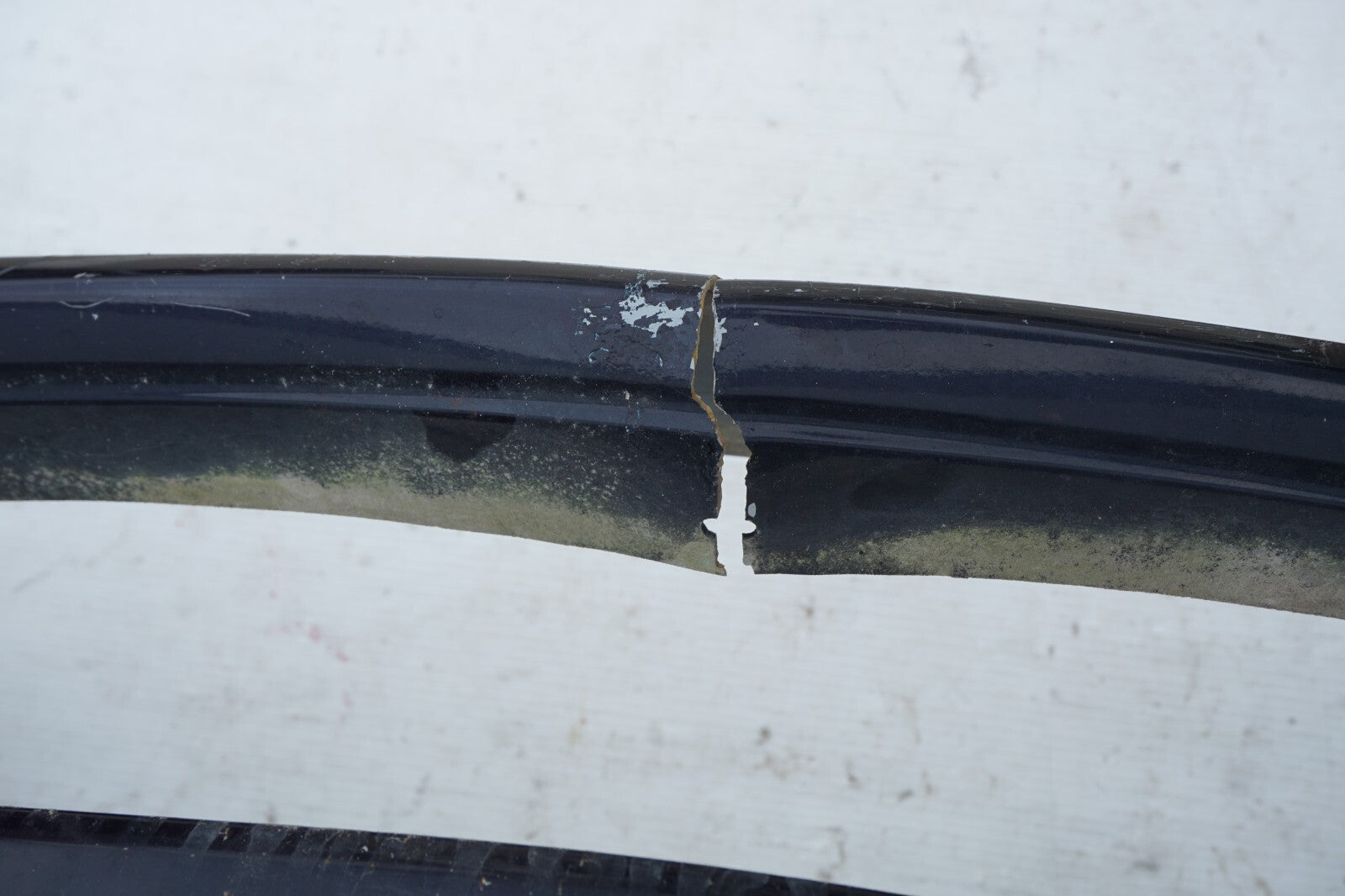 03-06 Mercedes R230 SL500 Front Bumper Cover OEM