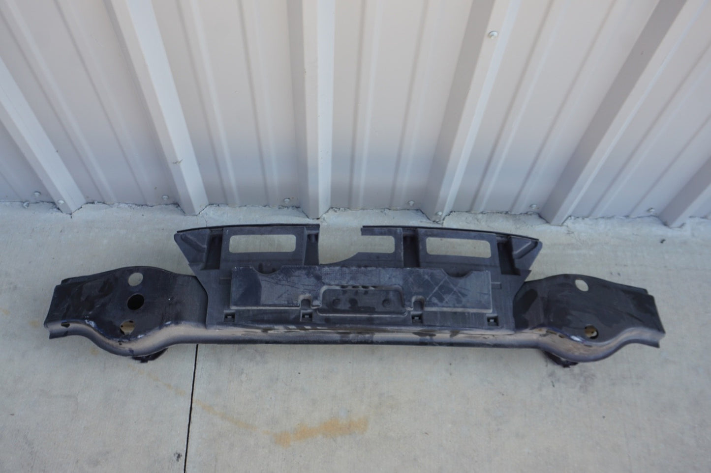 2012-2018 BMW 640I 650i F12 REAR BUMPER REINFORCEMENT IMPACT BAR OEM.