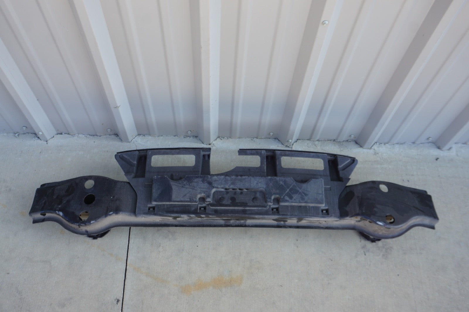 2012-2018 BMW 640I 650i F12 REAR BUMPER REINFORCEMENT IMPACT BAR OEM.