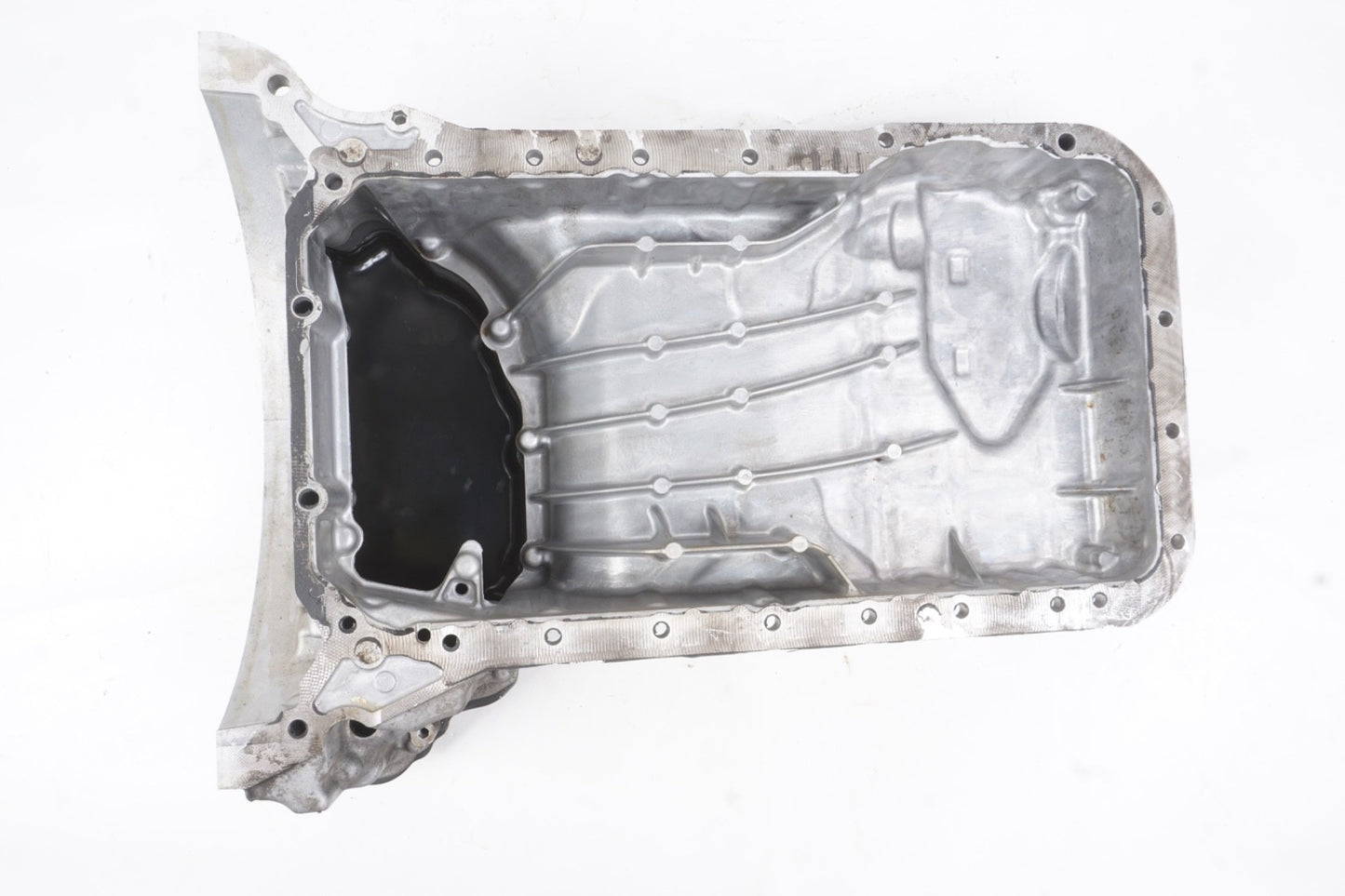 2012 - 2016 Mercedes W212 E350 3.5L Engine Motor Lower Oil Pan OEM