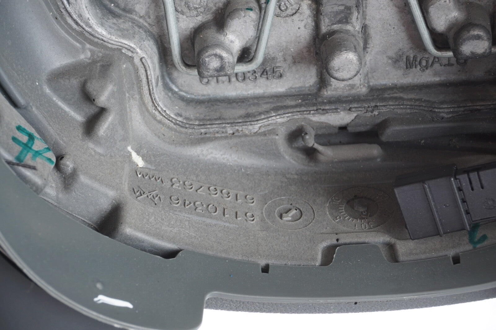 2012-2015 AUDI A6 A7 - 4 SPOKE STEERING WHEEL GRAY OEM