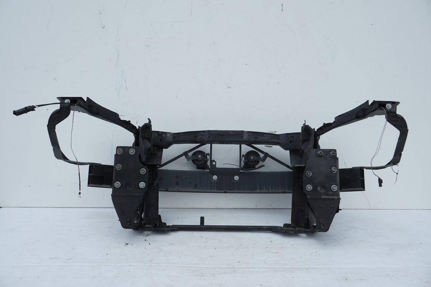 03-08 Mercedes R230 SL500 Upper Radiator Support Core Headlight Bracket OEM