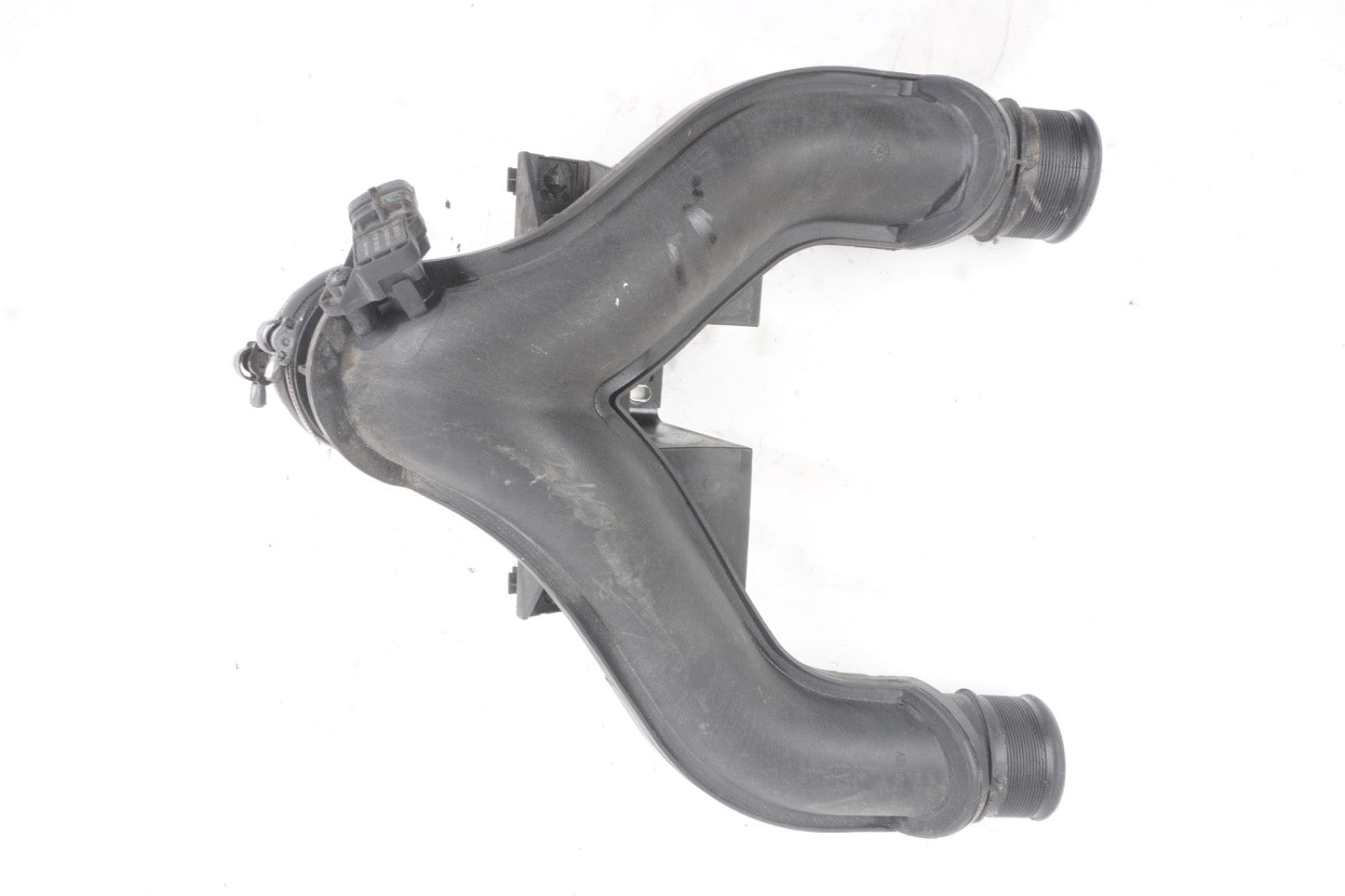 2014 - 2020 Maserati Ghibli 3.0L Engine Air Intake Duct Tube Hose OEM