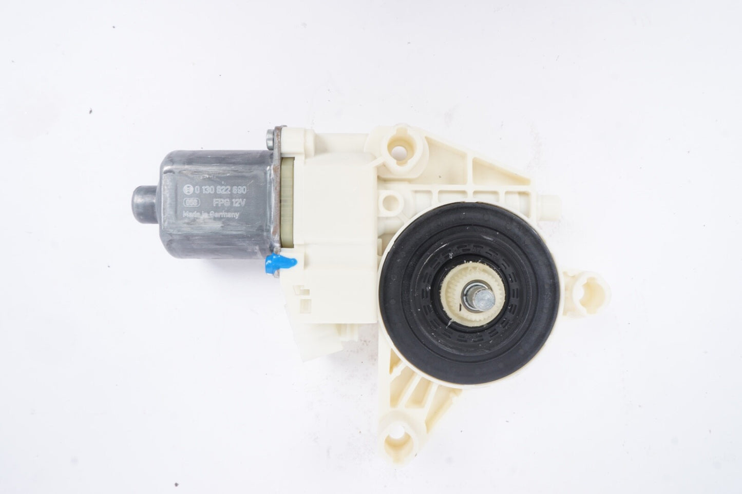 2015-2020 Mercedes GLA250 Front Left Driver Side Door Window Regulator Motor OEM