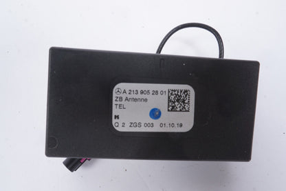 17-20 Mercedes GLA250 X156 OEM Radio Antenna Amp Amplifier Module