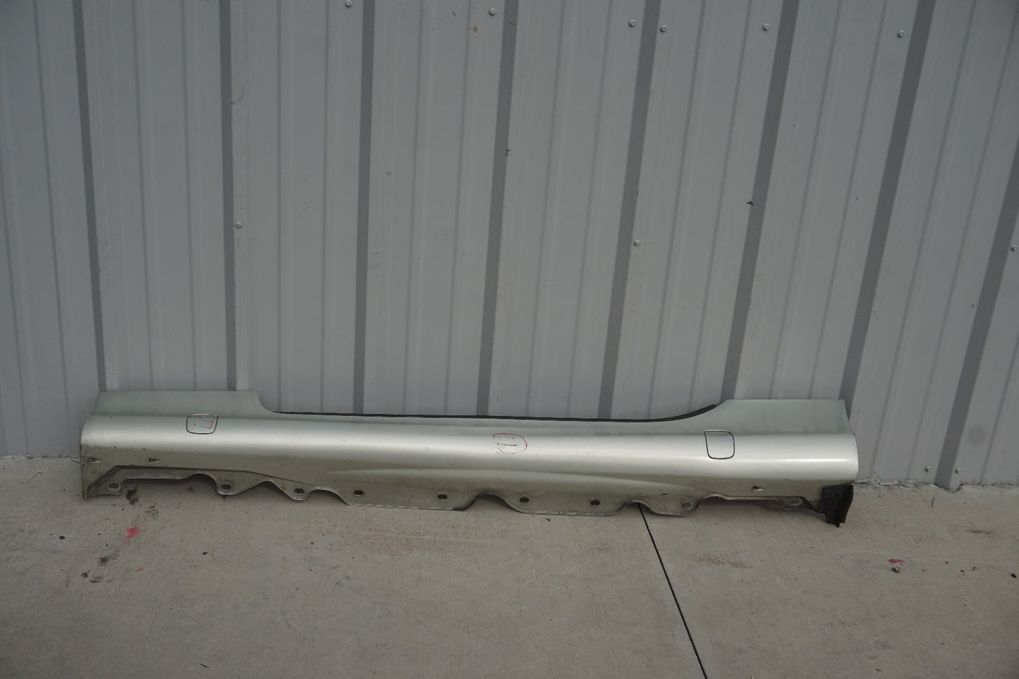 2003 - 2008 Mercedes Sl500 Rear Left Side Rocker Panel Skirt Molding OEM