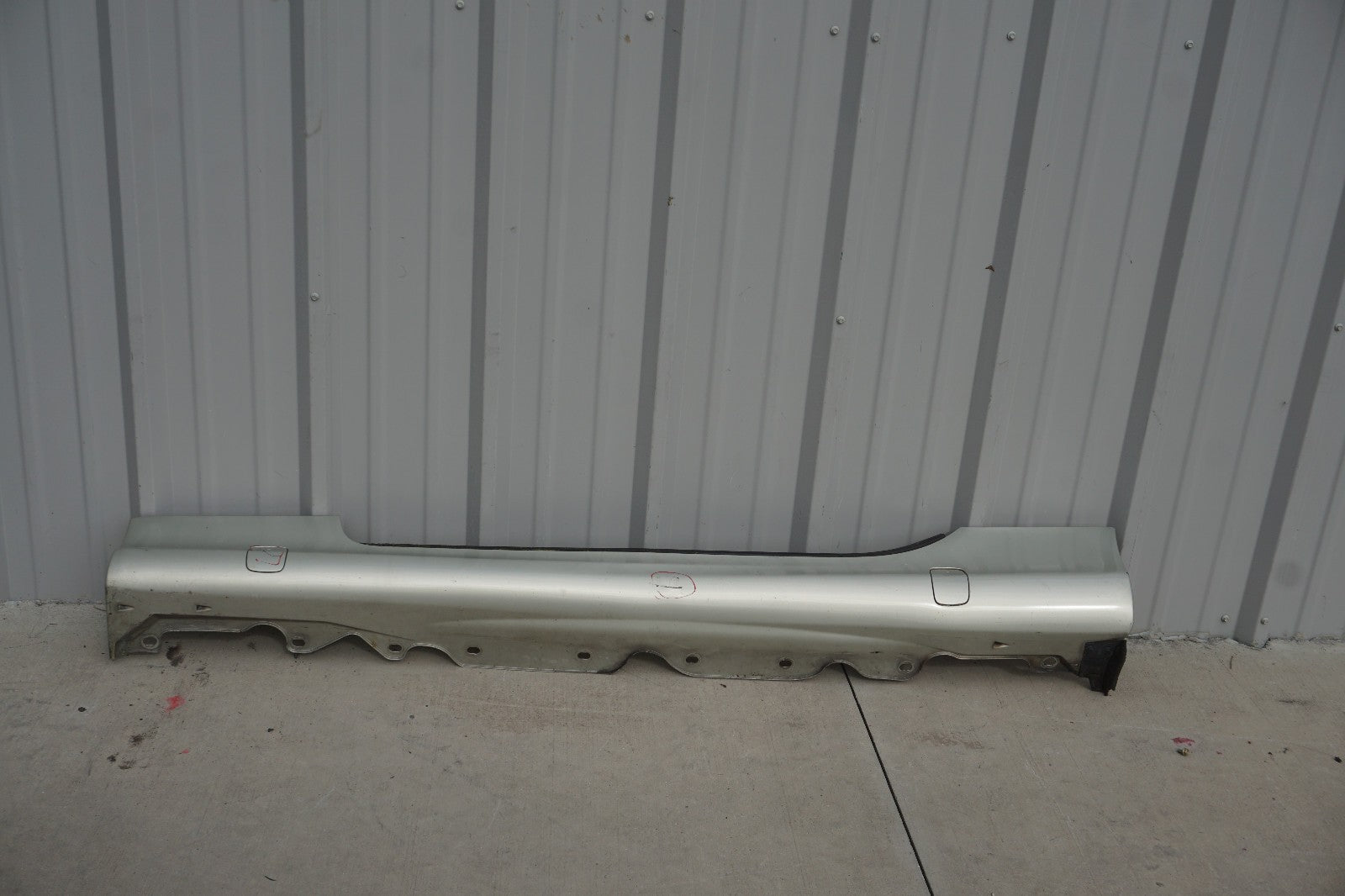 2003 - 2008 Mercedes Sl500 Rear Left Side Rocker Panel Skirt Molding OEM