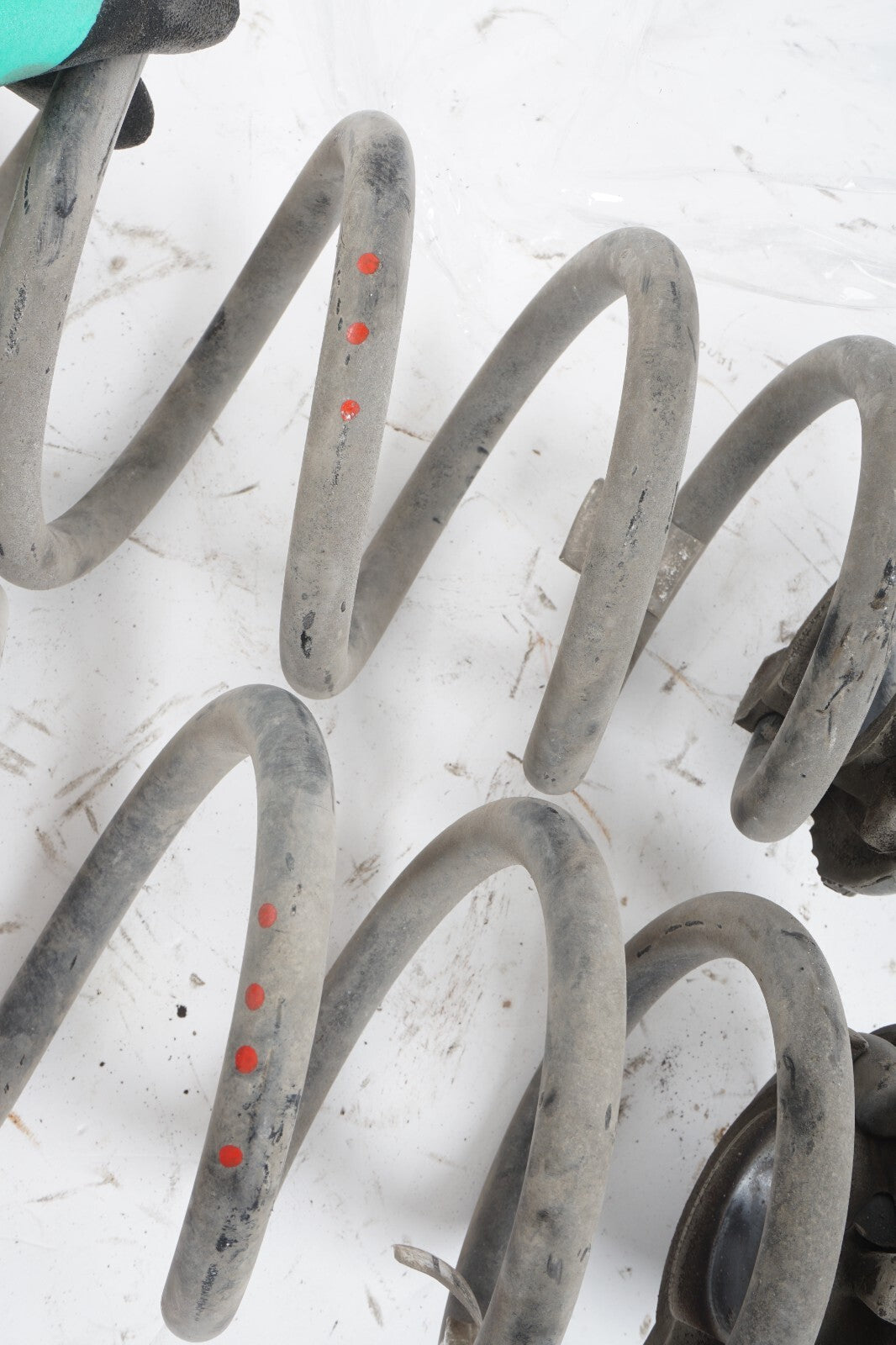 17-22 ALFA ROMEO GIULIA 2.0 RWD REAR COIL SPRING LEFT & RIGHT OEM