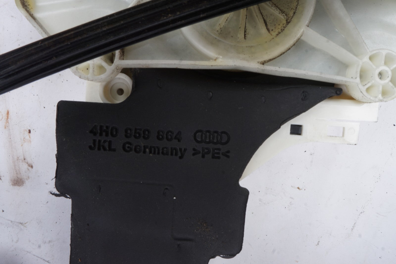 2011 - 2018 AUDI A8 A8L REAR LEFT SIDE DOOR WINDOW REGULATOR OEM