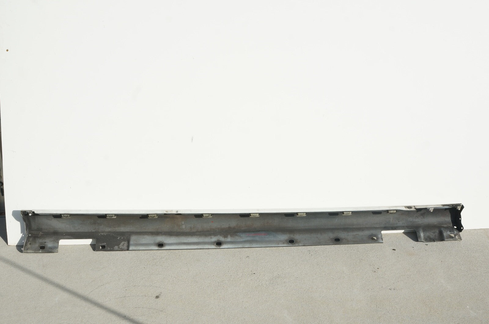 08-14 Mercedes W204 C300 C350 AMG Sport Left Driver Rocker Panel Side Skirt OEM