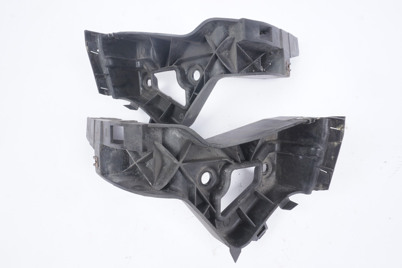 2004  - 2010 Audi A8 A8L Rear Bumper Support Bracket  Left & Right OEM