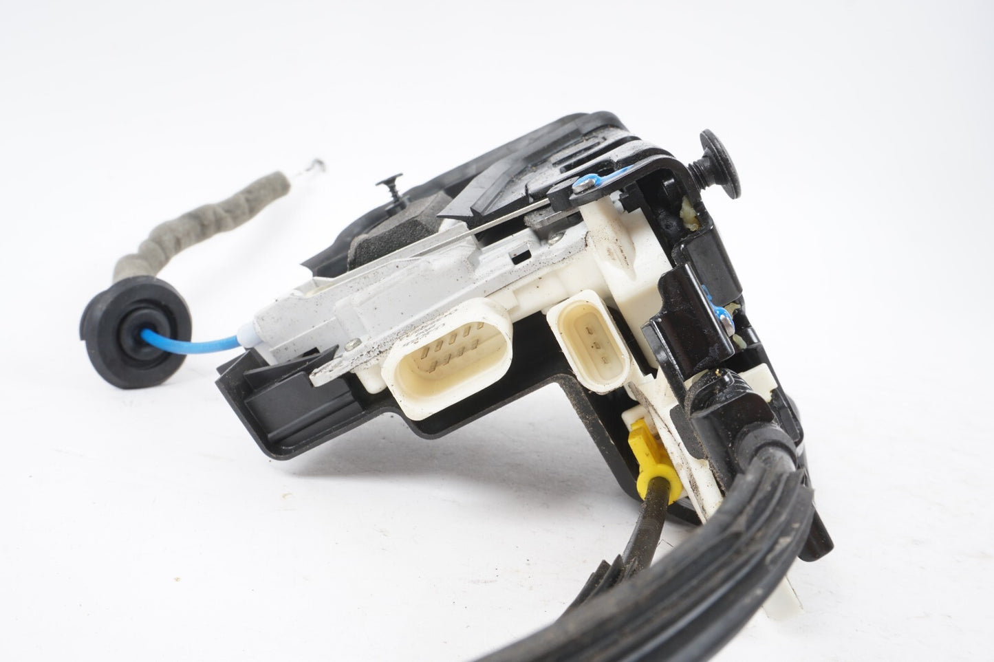 11-17 AUDI A8L REAR RIGHT PASSENGER SIDE DOOR LOCK ACTUATOR & ASSIST MOTOR OEM