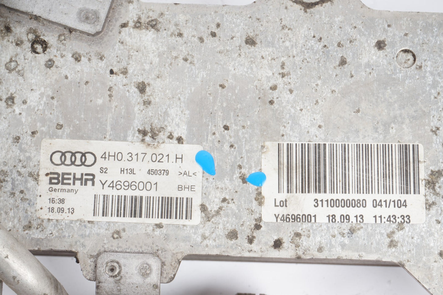 2013 - 2015 Audi A8L A8 A7 3.0L Transmission Oil Cooler  4H0317021H OEM