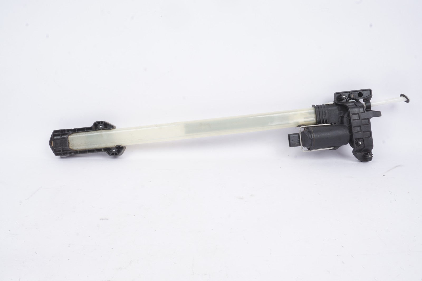 2011 -  2018 AUDI A8 QUATTRO LONG SHADE WINDOW BLIND MOTOR REAR LEFT OEM