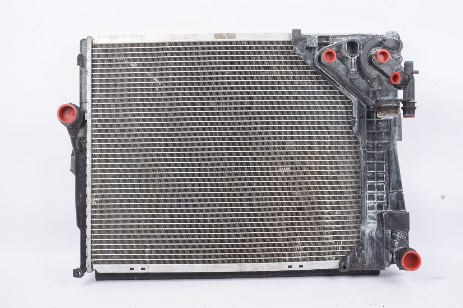 2011-2018 Porsche Cayenne 3.6 ENGINE COOLING RADIATOR