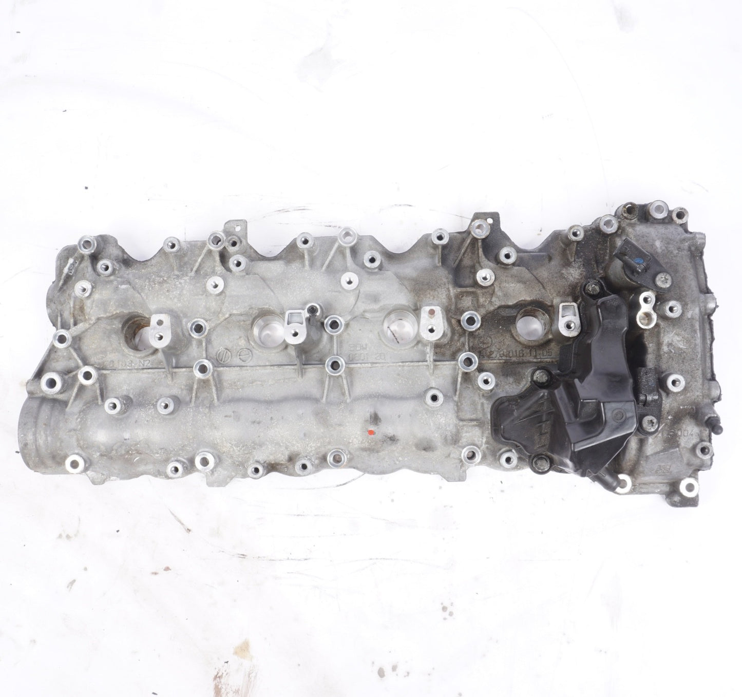 11-20 mercedes w221 s550 cls550 e550 left side engine cylinder head valve cover