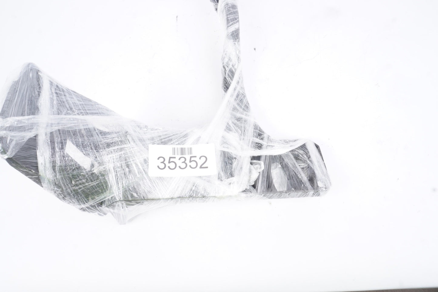2006 - 2010 BMW 650I - Front Right Panel / Frame Mount Bracket 7008848