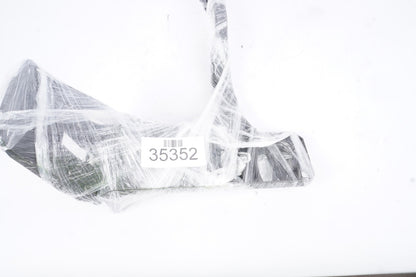 2006 - 2010 BMW 650I - Front Right Panel / Frame Mount Bracket 7008848