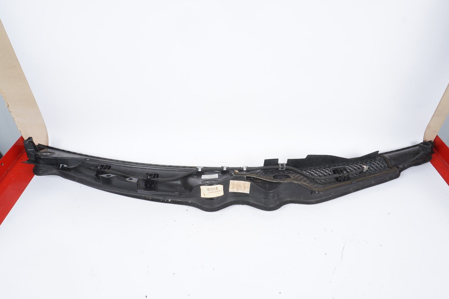 08-14 Mercedes C350 C250 Front Windshield Cowl Vent Panel Cover OEM