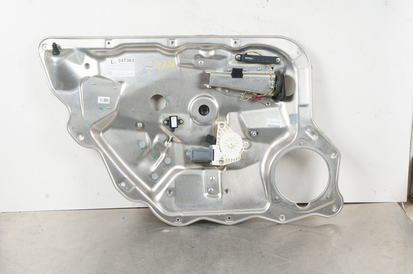 07-13 Mercedes W221 S550 S63 Rear Left Driver Door Window Regulator Motor OEM