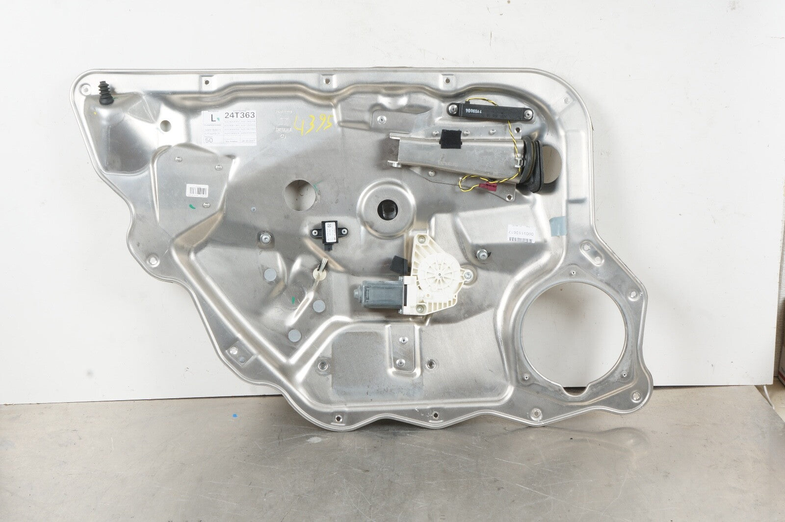 07-13 Mercedes W221 S550 S63 Rear Left Driver Door Window Regulator Motor OEM