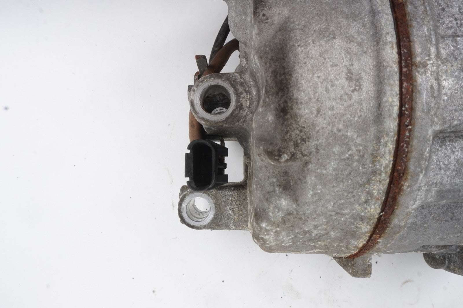 09-18 BMW F02 F10 F12 E70 550i 650i 750i X5 Engine AC Compressor 9154072 OEM
