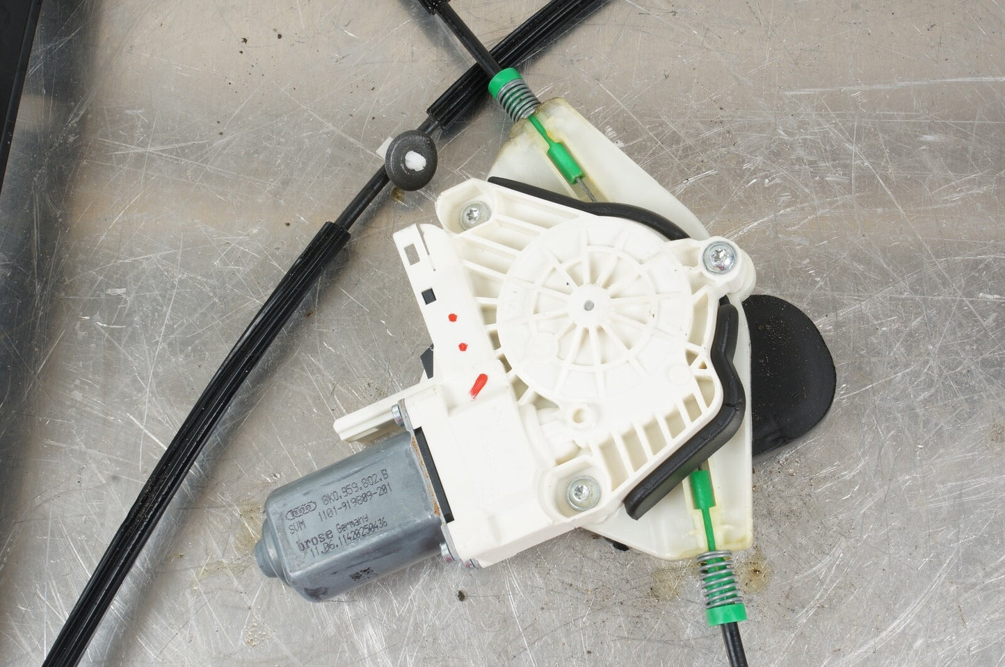2011 - 2017 AUDI A8 L REAR LEFT DRIVER SIDE DOOR WINDOW REGULATOR OEM