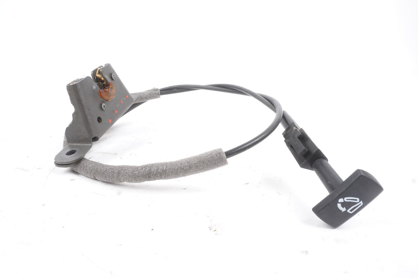 2012 - 2022 Volkswagen Passat Rear Seat Right Folding Release Lock Latch OEM