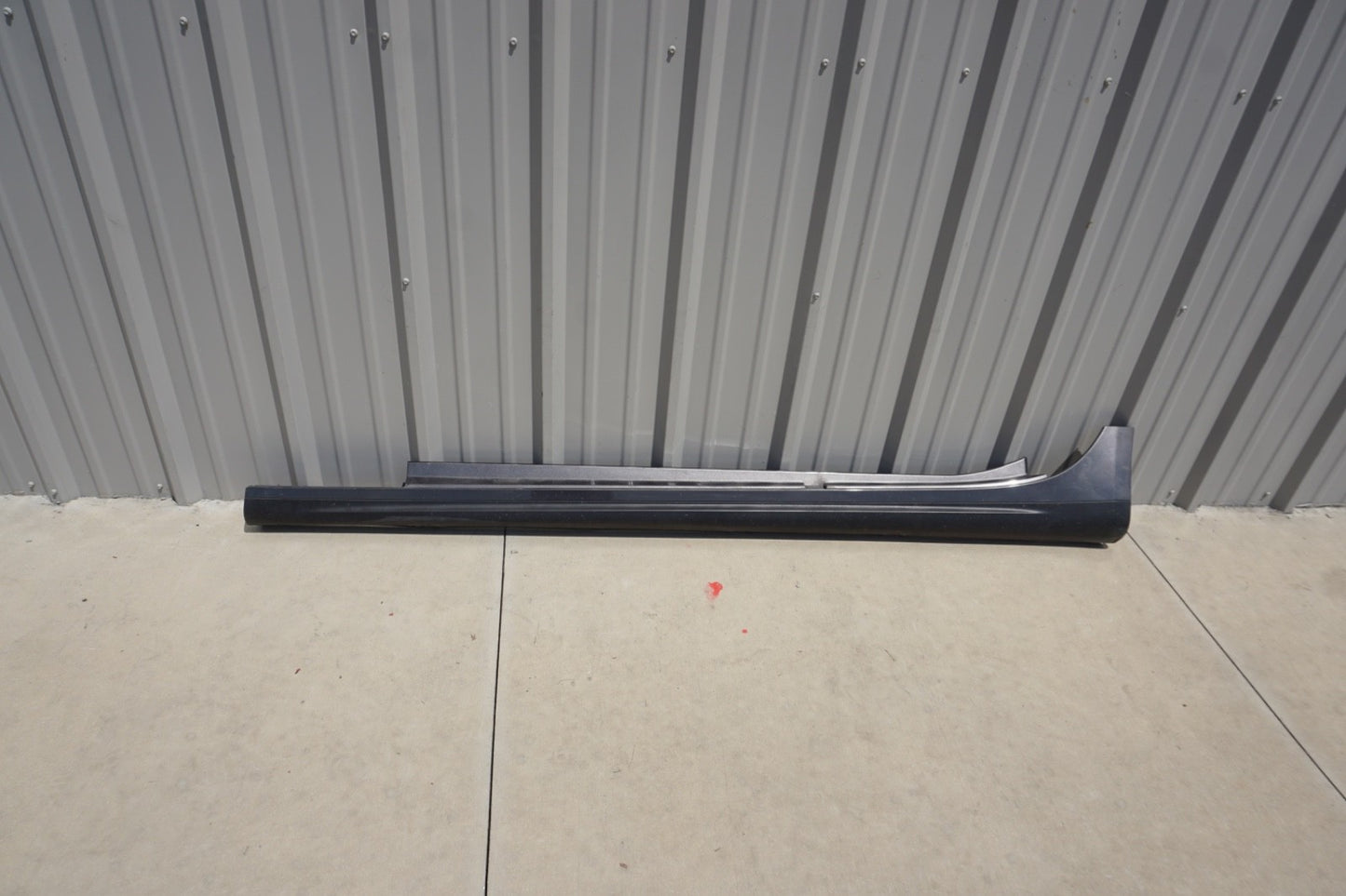 2014 - 2017 Maserati Ghibli SQ4 Left Driver Side Rocker Panel Skirt Molding