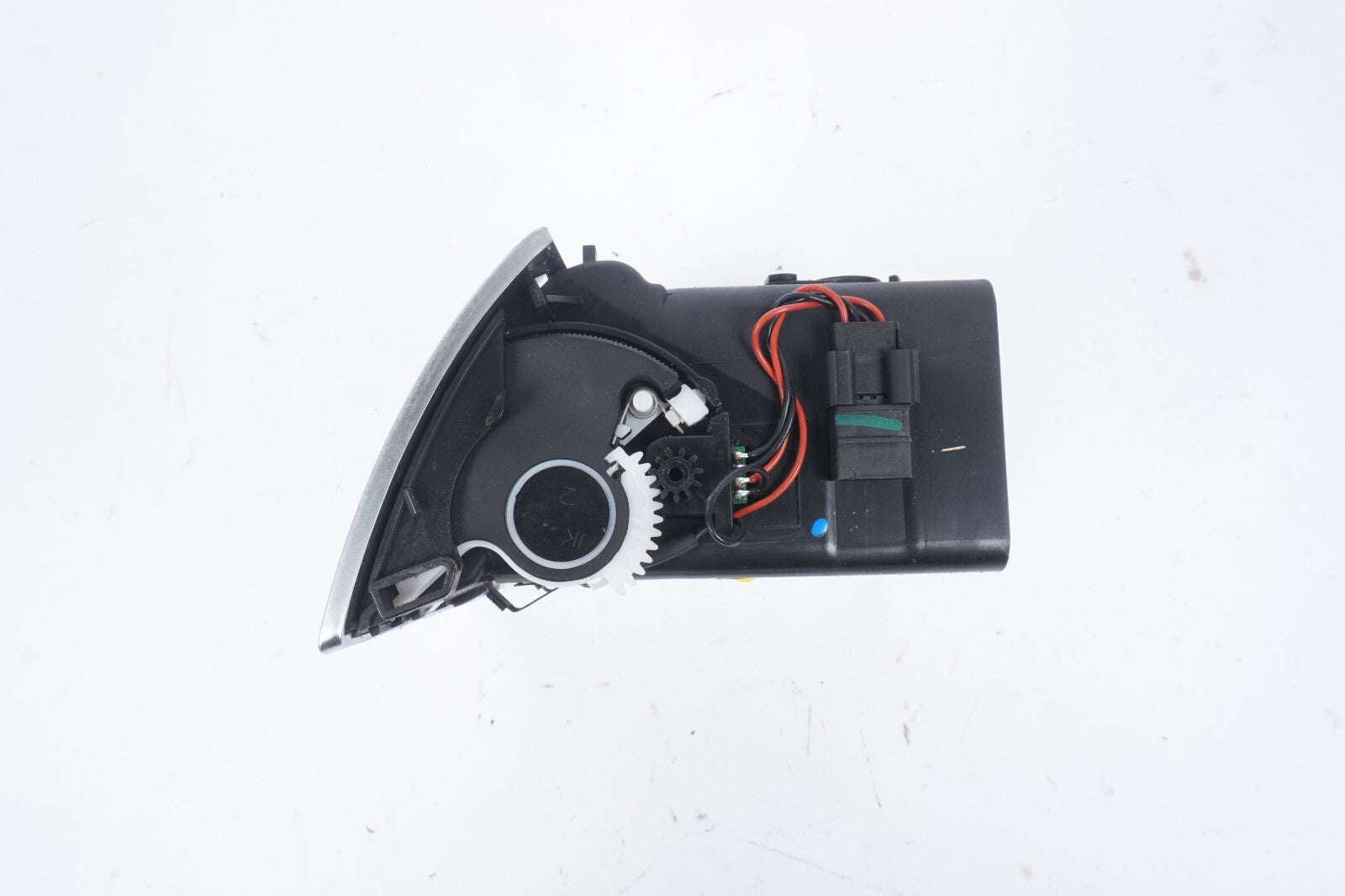 2004  - 2010 Audi A8 A8L Dash Center Ac Heater Air Vent Right Passenger Side OEM