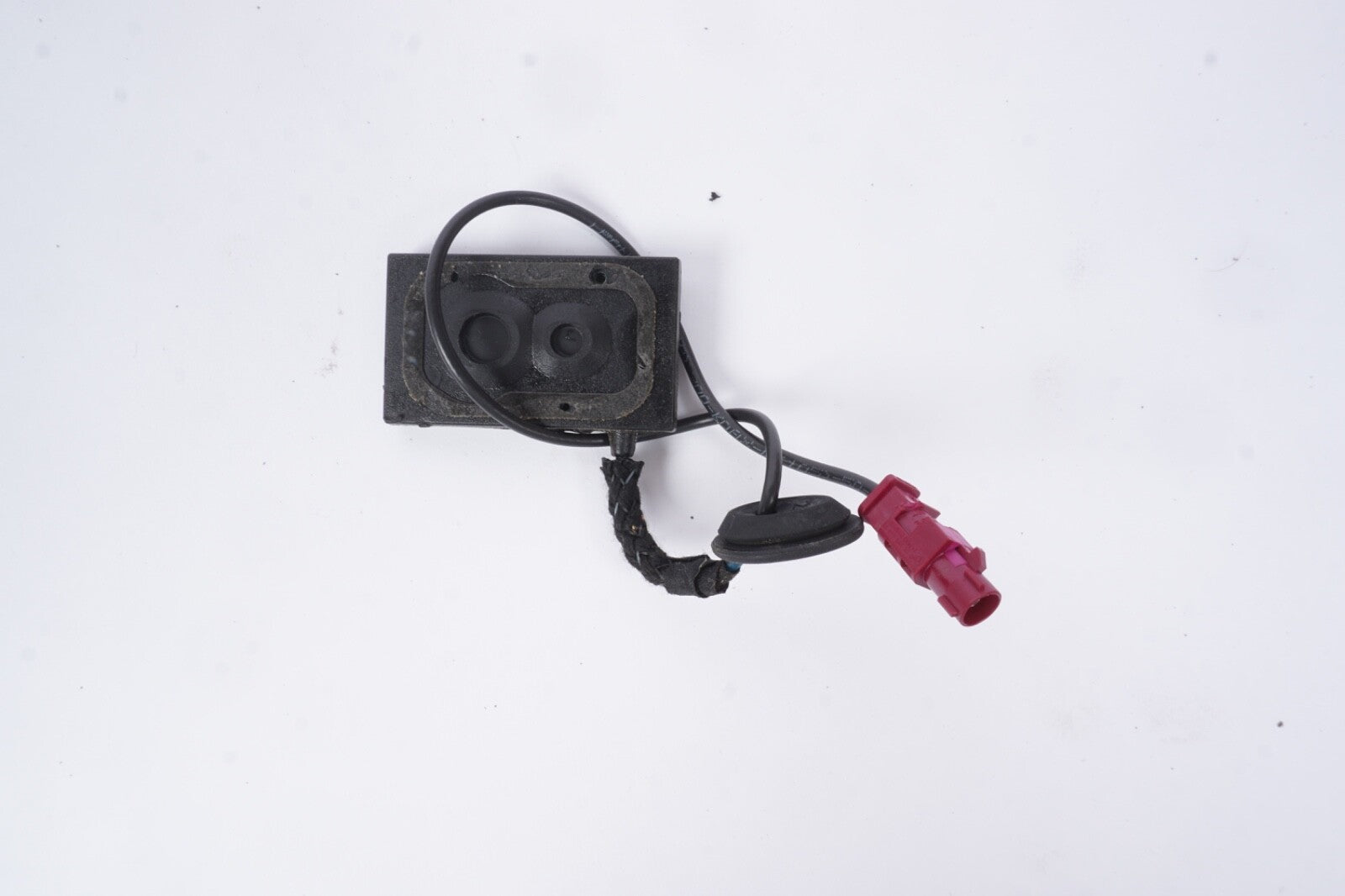 2015 - 2020 MERCEDES GLA250 X156 RADIO ANTENNA CONTROL MODULE OEM