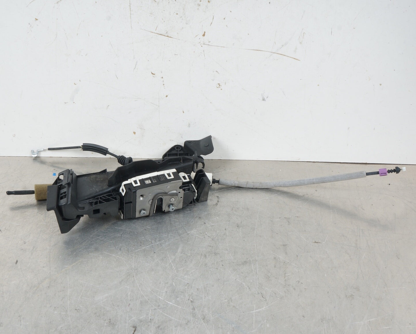 08-14 Mercedes W204 C300 C350 C250 Front Right Door Lock Latch Actuator OEM