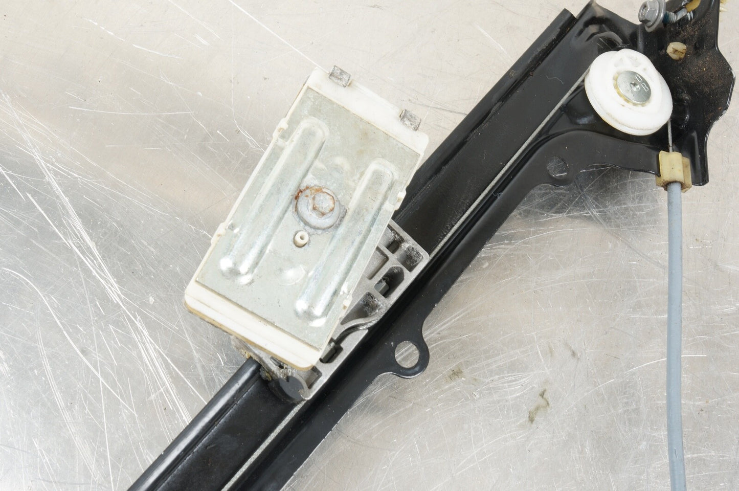 2007 - 2013 BMW 328 335 LEFT DOOR WINDOW REGULATOR  7119207 !CONVERTIBLE!